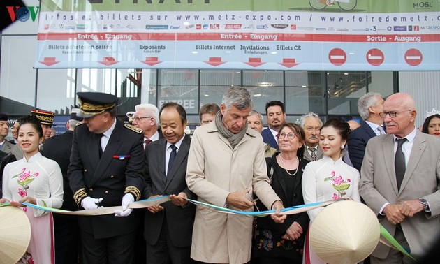 Promotion de la culture vietnamienne à la foire de Metz