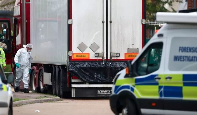 Calais : huit migrants, dont quatre enfants, découverts en légère hypothermie dans un camion