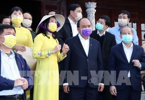 Coronavirus: Nguyên Xuân Phuc examine les dispositions préventives à Thua Thiên - Huê 