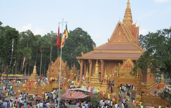 Célébrer la  fête Chôl Chnam Thmây de manière décente