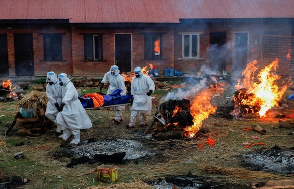 Covid-19: près de 3,5 millions de morts recensés dans le monde