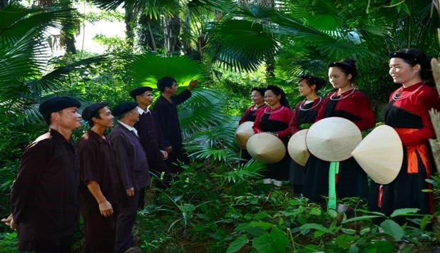 Xinh ca, le chant alterné des Cao Lan