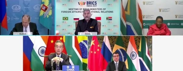 Sergueï Lavrov: Les pays des BRICS défendront le multilatéralisme