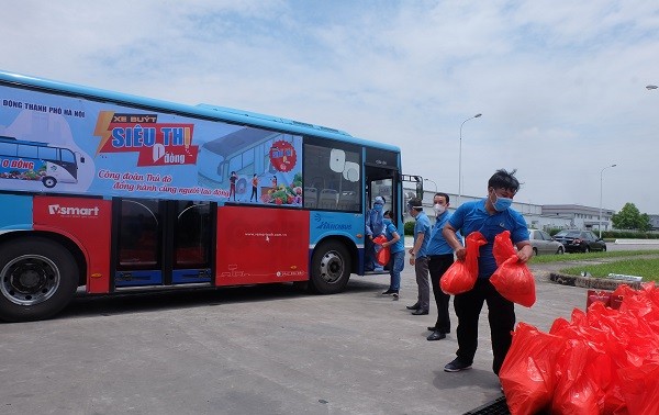 Bus-supermarchés à 0 dông à destination des travailleurs