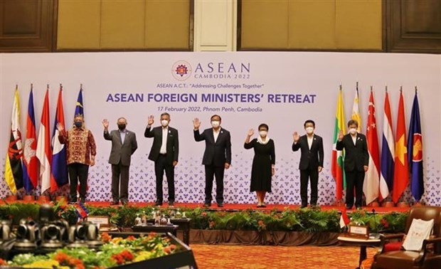 Ouverture d'une réunion restreinte des ministres des Affaires étrangères de l'ASEAN