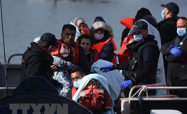 Londres durcit sa loi sur l’immigration pour lutter contre les traversées illégales de la Manche 