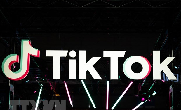 Australie: TikTok interdit sur les appareils du gouvernement