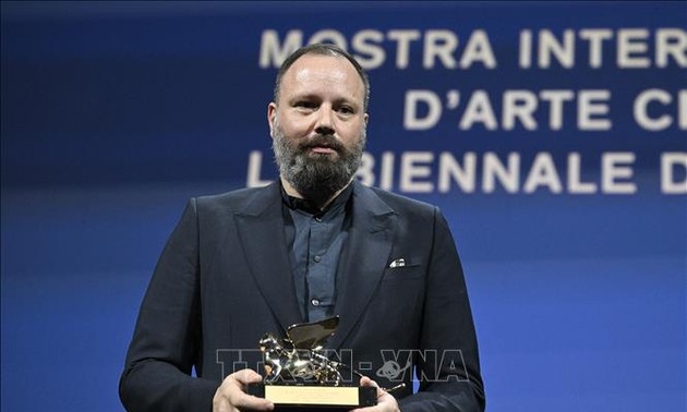 Mostra de Venise: “Pauvres créatures” de Yorgos Lanthimos remporte le Lion d'or