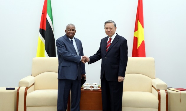 Tô Lâm rencontre l’ambassadeur sortant du Mozambique