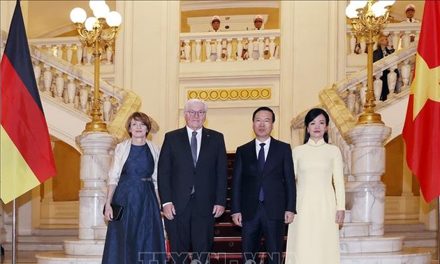 Vo Van Thuong offre un banquet d’État à Frank-Walter Steinmeier