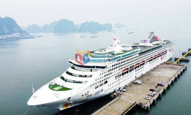 Dream Cruise jette l’ancre à Ha Long