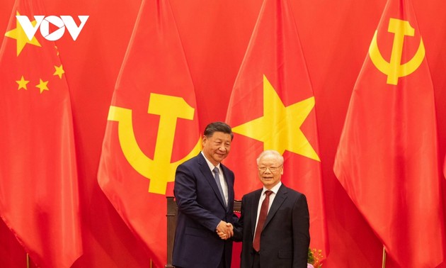 Nguyên Phu Trong et Xi Jinping échangent des lettres de félicitations à l’occasion du Têt du Dragon