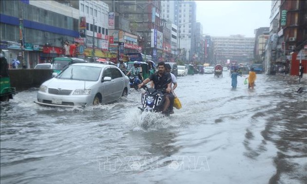 Le cyclone Remal a fait au moins 65 morts au Bangladesh et en Inde