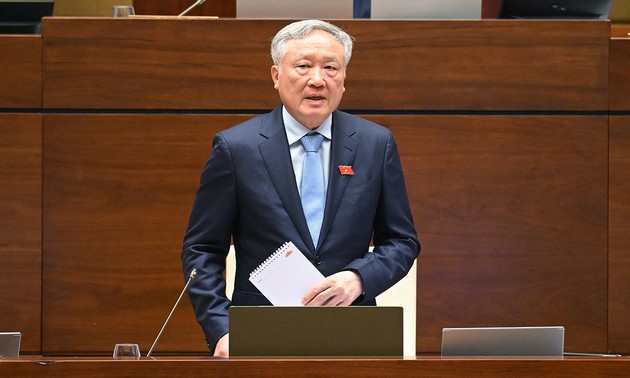 Le gouvernement fait feu de tout bois pour empêcher que la surtaxe de 46 % envisagée par les États-Unis ne soit appliquée