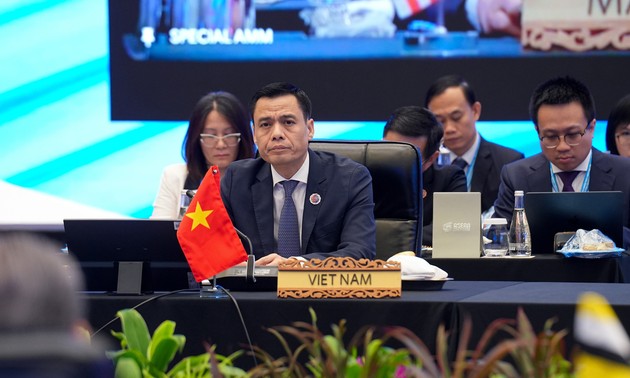 Tensions thaïlando-cambodgiennes: le Vietnam propose sa médiation