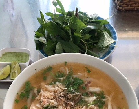 «Бань-кань-ге» - знаковое блюдо вьетнамского морского города Вунгтау