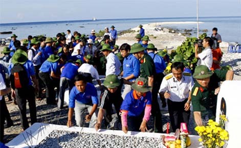 Pekan laut dan pulau Vietnam –tahun 2013 akan dibuka di provinsi Ha Tinh