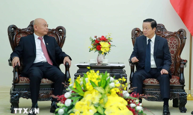  Le Vice-Premier ministre Trân Hông Hà rencontre le Président du Groupe ferroviaire chinois