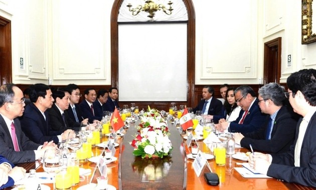 Rencontre entre Luong Cuong et le président du Conseil des ministres du Pérou