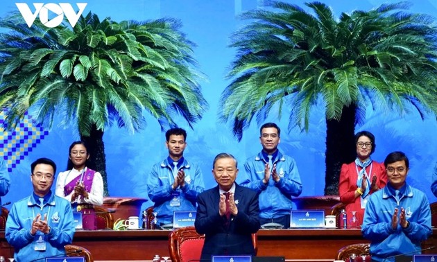 Tô Lâm à la séance solennelle du neuvième Congrès national de l’Union des jeunes vietnamiens