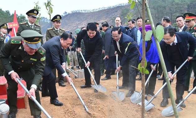 Lang Son: Lancement de la campagne de plantation d’arbres du Têt 2025