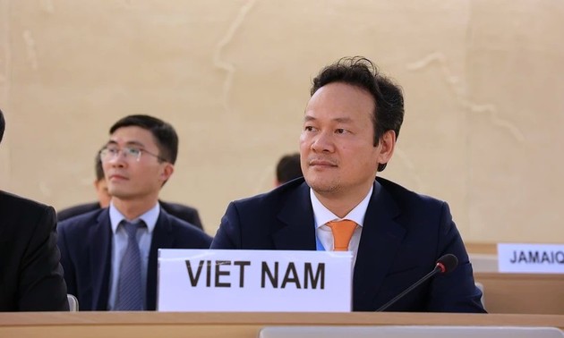 Genève: Le Vietnam s’engage à promouvoir les droits de l’homme 