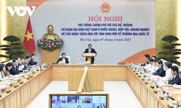 Pham Minh Chinh: L’opportunité pour le Vietnam de restructurer son économie
