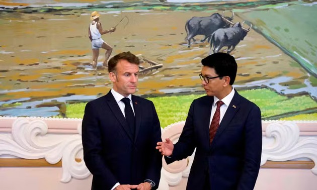 La France signe plusieurs accords de coopération avec Madagascar