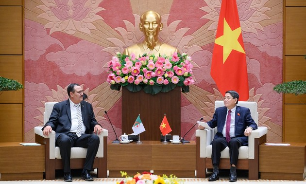 Renforcement de la coopération parlementaire entre le Vietnam et l’Algérie