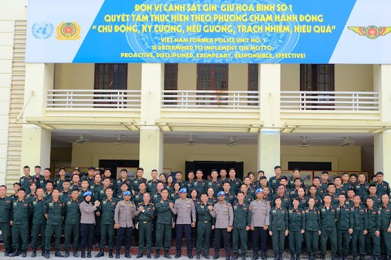 Formation de maintien de la paix pour les forces de sécurité vietnamiennes