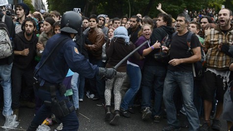 Испания: марш в знак протеста против политики жесткой экономии правительства превратился в насилие