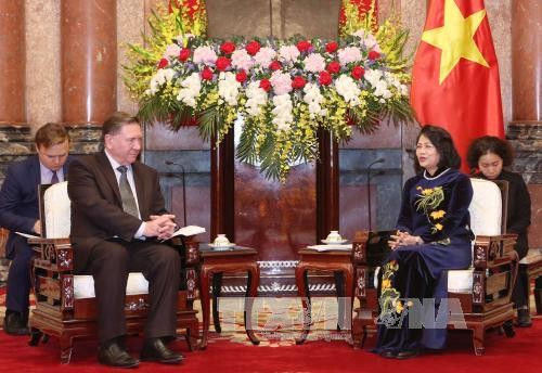 Le gouverneur de Koursk (Russie) en visite au Vietnam 