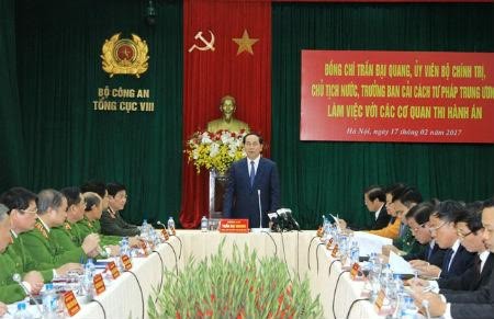 Tran Dai Quang travaille avec des organes chargés de l’application des peines