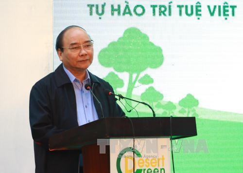 Nguyên Xuân Phuc en tournée à Hà Nam