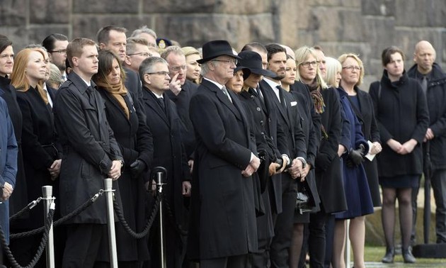 La Suède rend hommage aux victimes de l'attentat de Stockholm