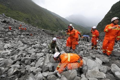 Glissement de terrain en Chine : 15 corps déjà retrouvés