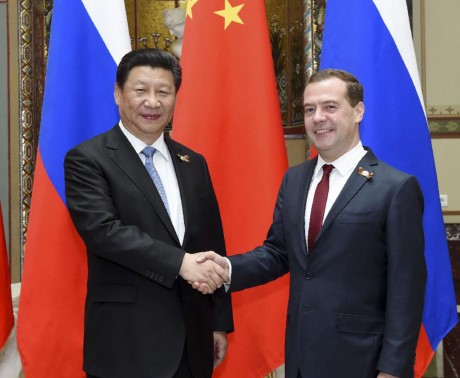 Rencontre entre Xi Jinping et Dmitry Medvedev