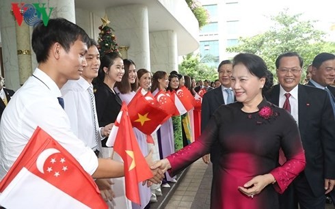 Nguyen Thi Kim Ngan termine sa tournée à Singapour et en Australie