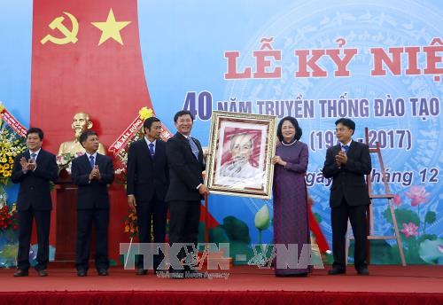 Dang Thi Ngoc Thinh au 40ème anniversaire de l’Université de génie civile du Sud-Ouest