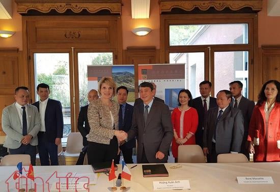 Le Vietnam et la France coopèrent dans la préservation de géoparc mondial