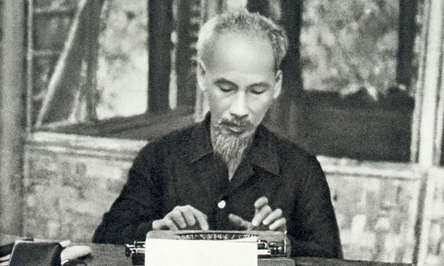 Suivre l’exemple moral du président Hô Chi Minh, une pratique quotidienne