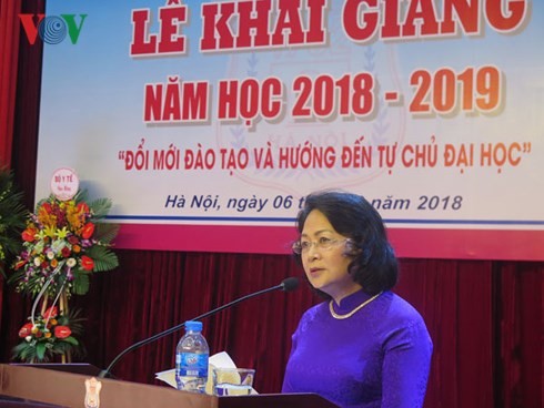 Dang Thi Ngoc Thinh à la rentrée de la faculté de médecine de Hanoï