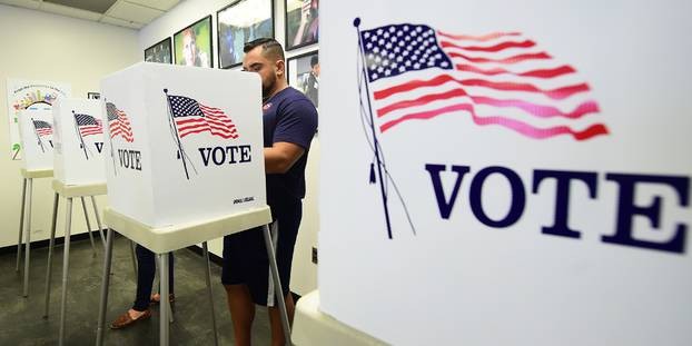 Midterms 2018: les démocrates remportent la Chambre des représentants