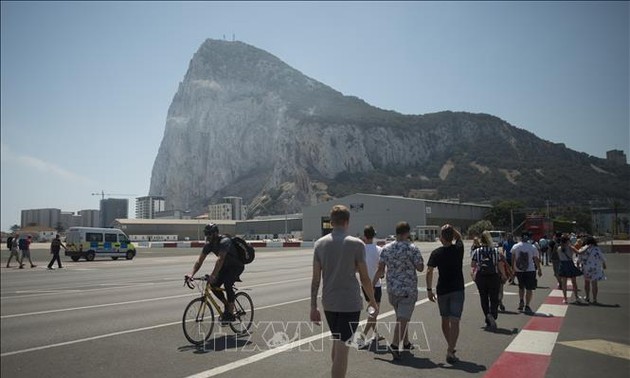 Brexit : la frontière tombe entre Gibraltar et l'Espagne