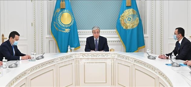 Kazakhstan: le président dit avoir repris le contrôle