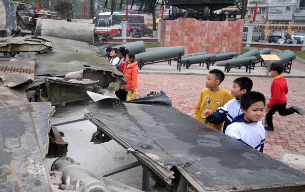 40 năm vang mãi bản hùng ca