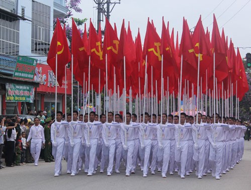 Mít tinh, diễu binh, diễu hành kỷ niệm 60 năm chiến thắng Điện Biên Phủ (7/5/1954 – 7/5/2014)