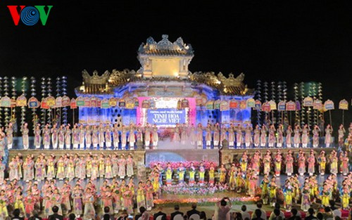 Khai mạc Festival nghề truyền thống Huế