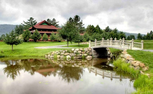 Nhà thơ Đỗ Quyên ngẫm Tết từ Canada