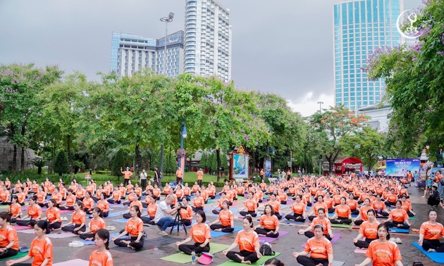 Festival Yoga mùa hè 2024 thu hút cộng đồng yêu thích Yoga nhiều quốc gia